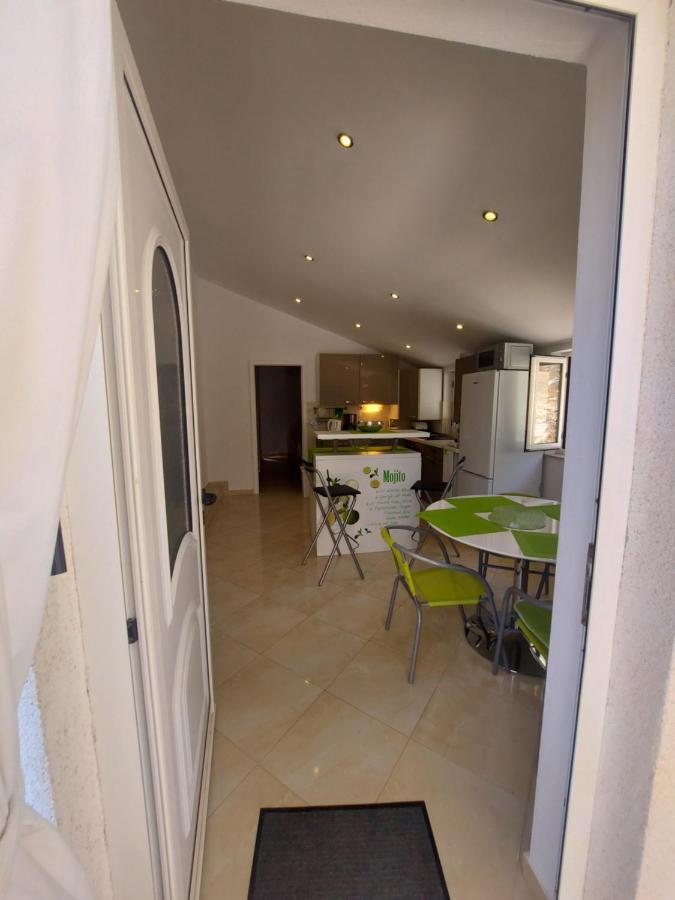 Apartman Marina Sa Parkingom Jelsa  Luaran gambar