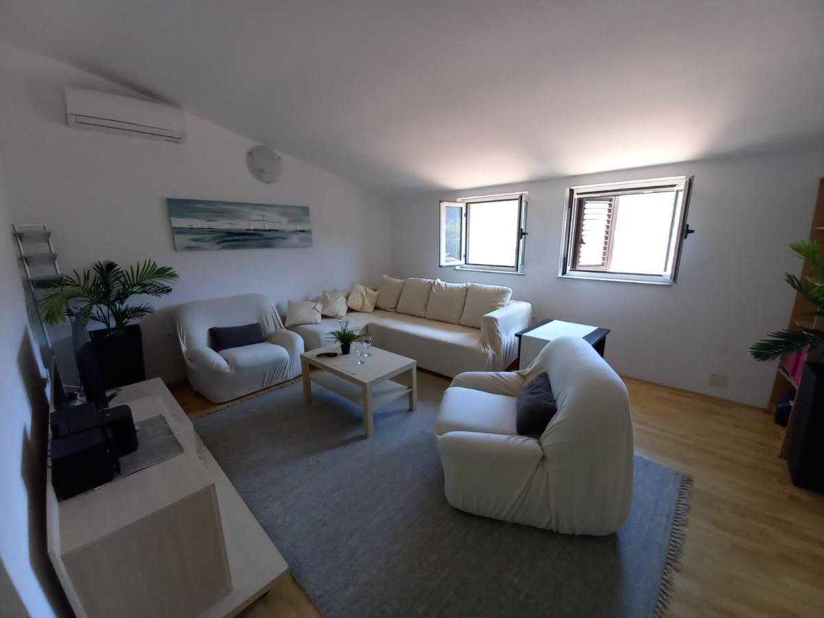 Apartman Marina Sa Parkingom Jelsa  Luaran gambar